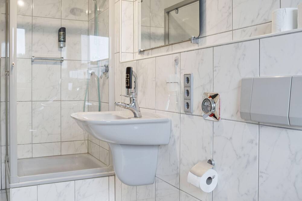 Photo of Bathroom in Boedefeld