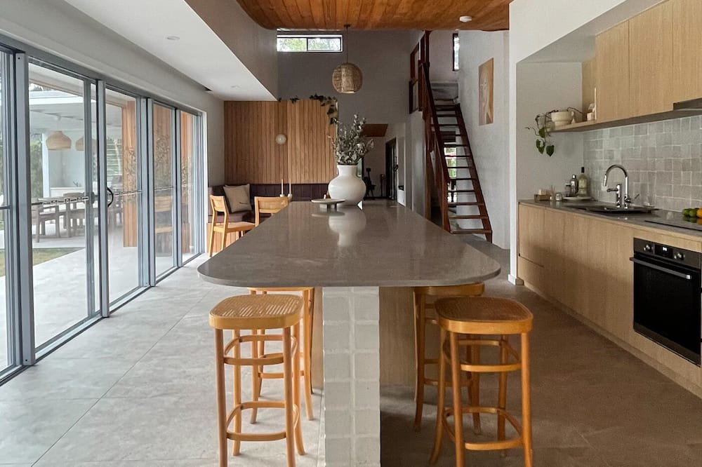 Photo of Kitchen in Currumbin Valley