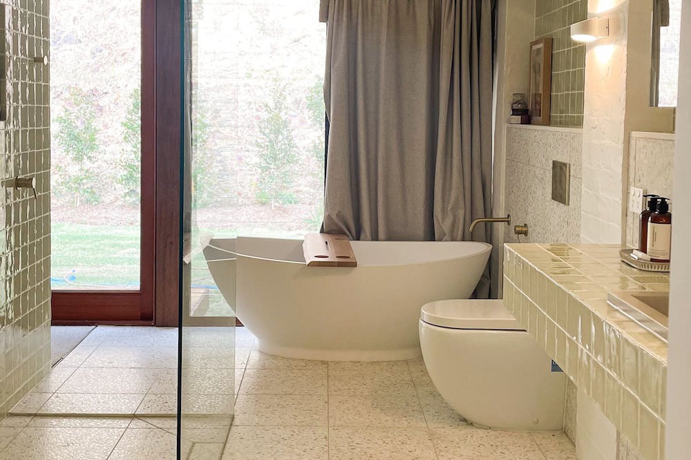 Photo of Bathroom in Currumbin Valley