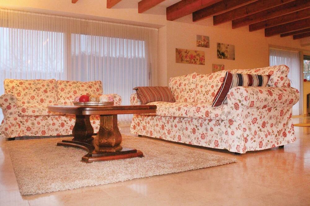 Photo of Livingroom in Beerse