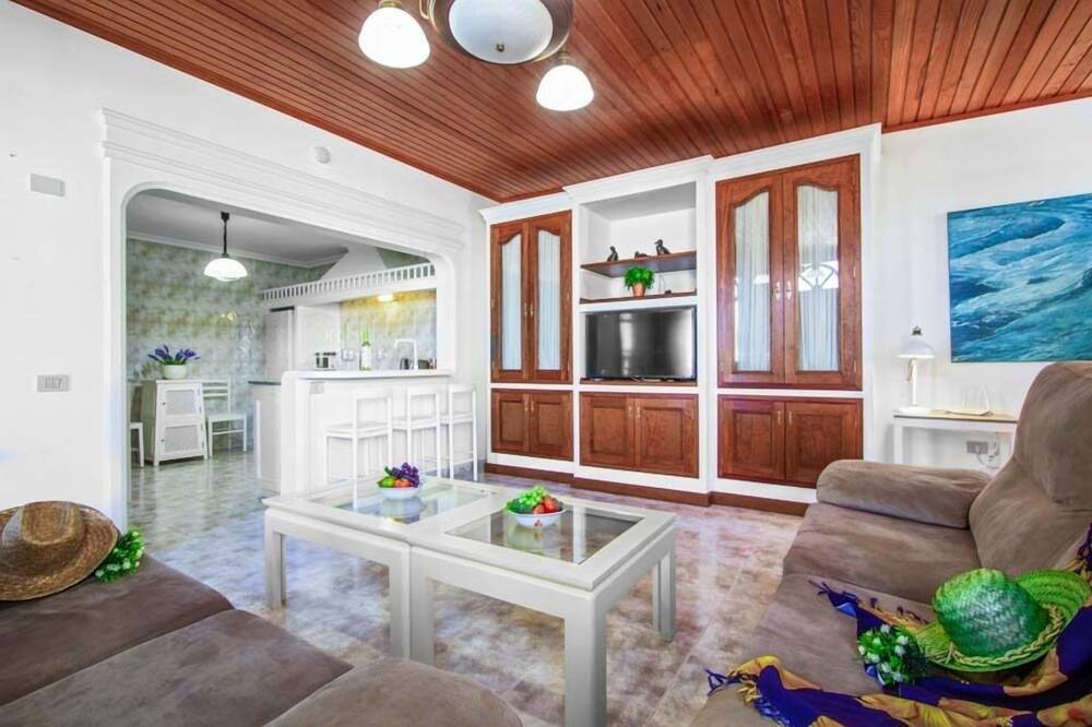 Photo of Livingroom in Los Pocillos