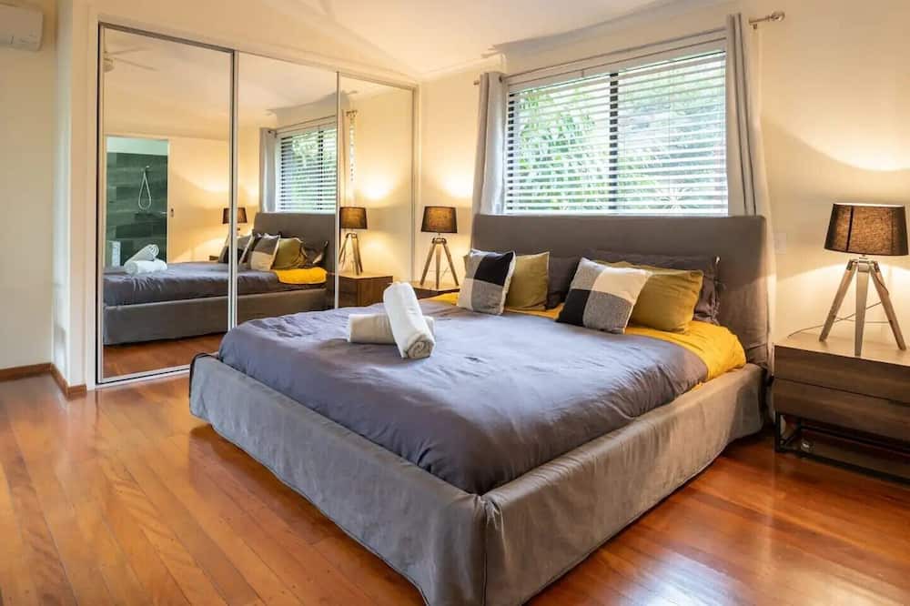 Photo of Bedroom in Currumbin Valley