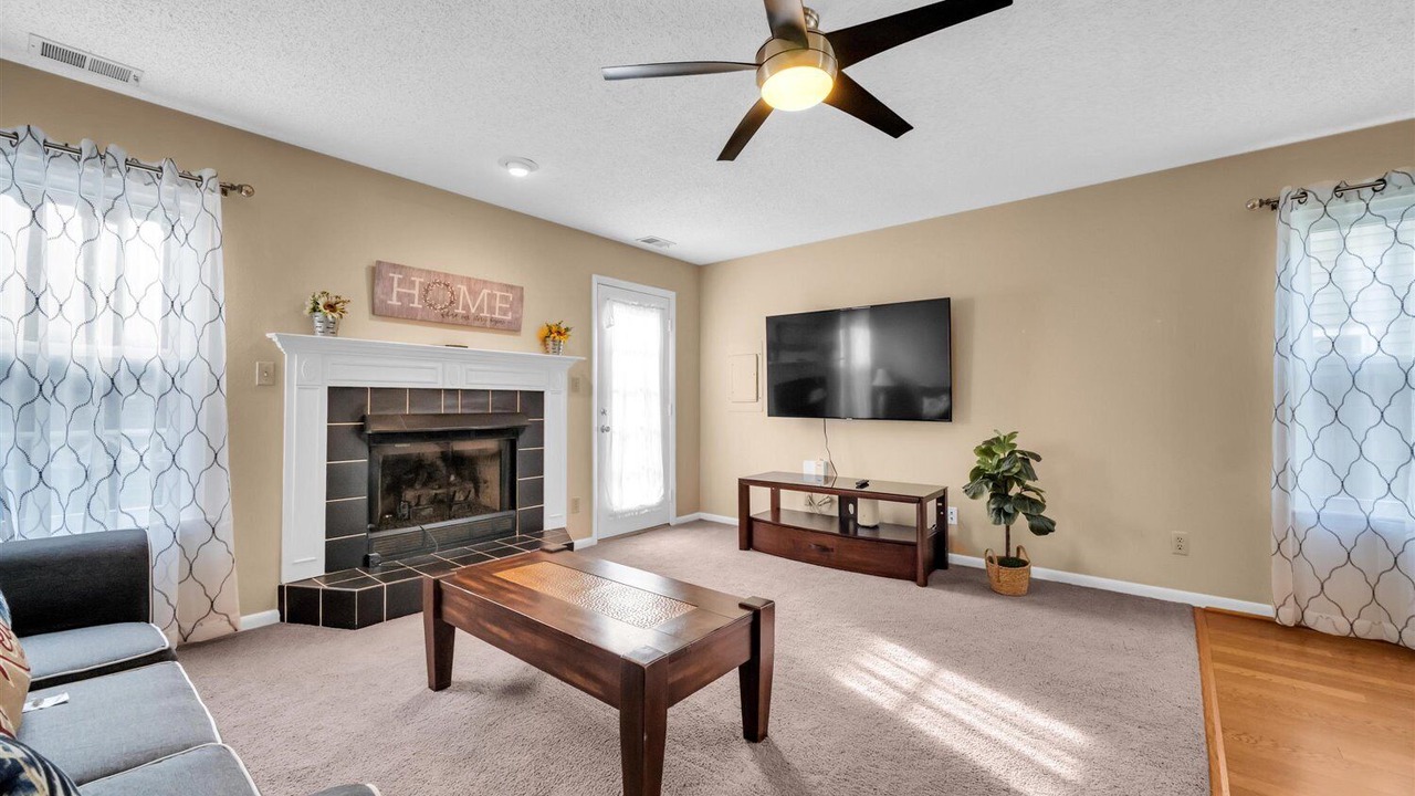 Photo of Livingroom in Chic's Beach