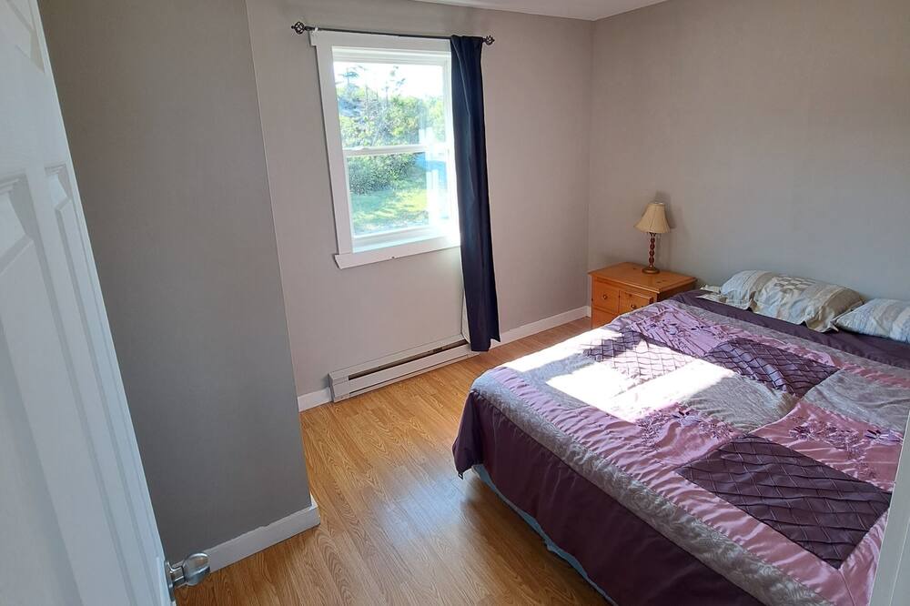 Photo of Bedroom in Troy