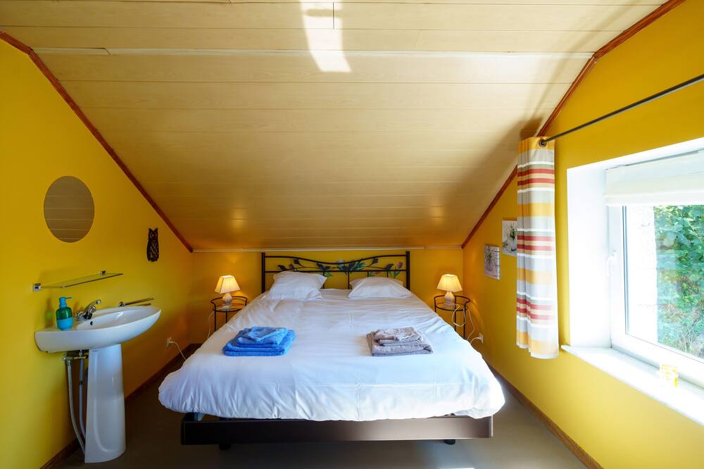 Photo of Bedroom in Heer