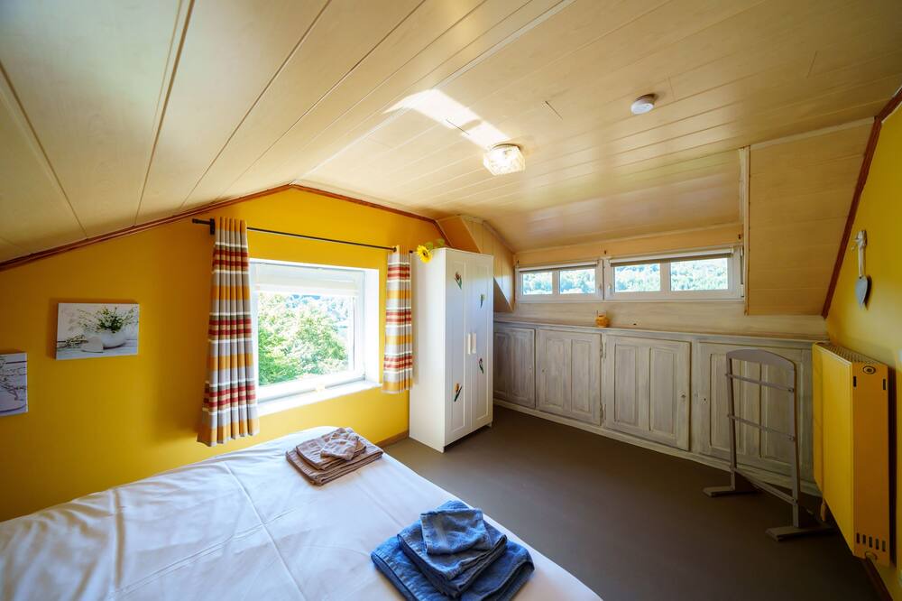 Photo of Bedroom in Heer