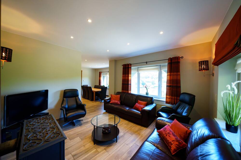 Photo of Livingroom in Heer
