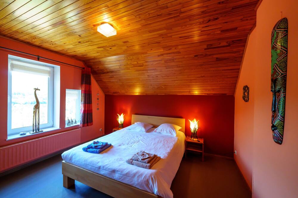 Photo of Bedroom in Heer