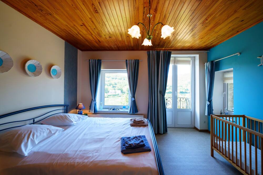 Photo of Bedroom in Heer