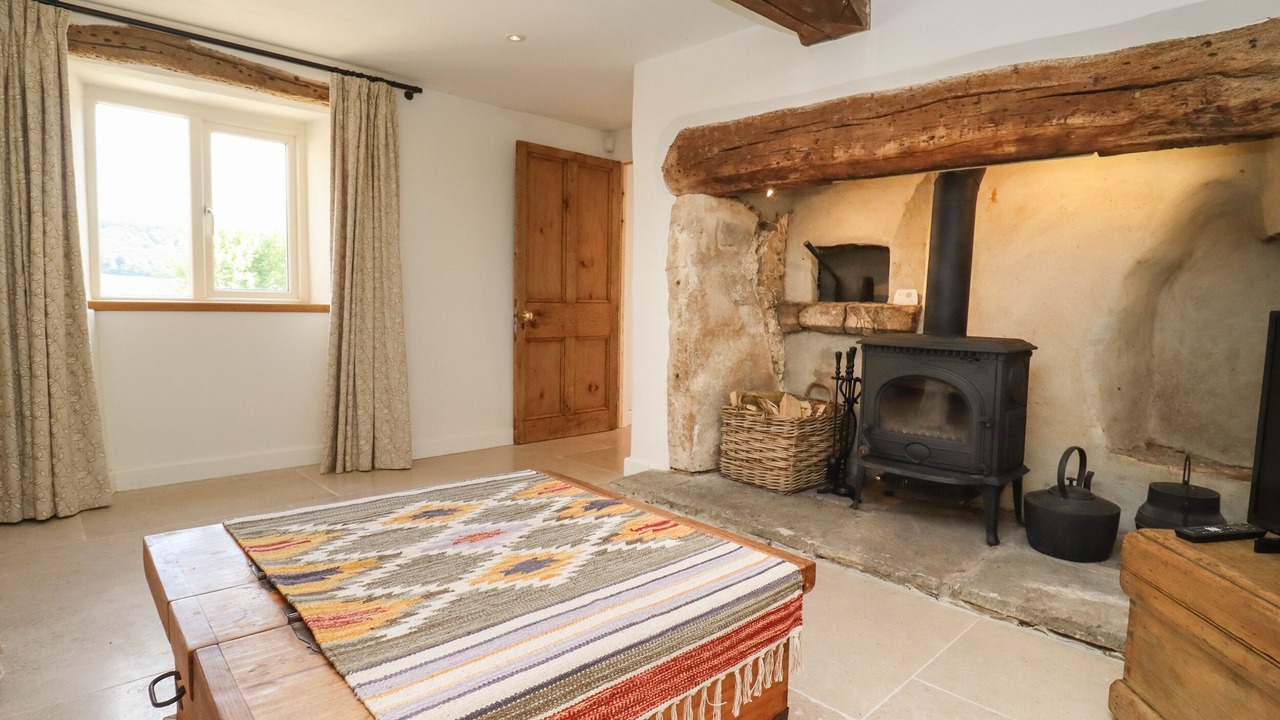 Photo of Livingroom in Stroud