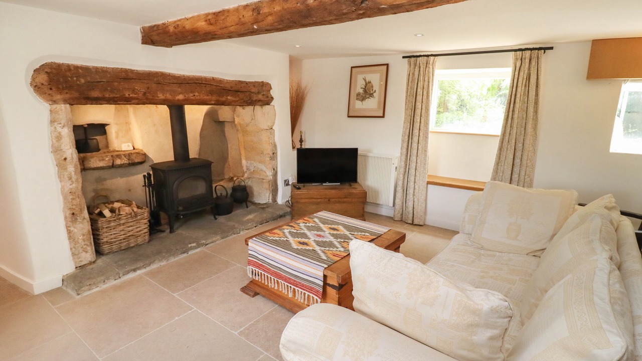 Photo of Livingroom in Stroud