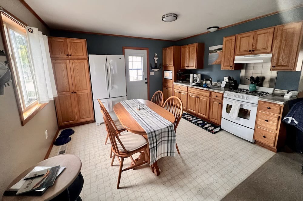 Photo of Kitchen in Houghton Lake Heights