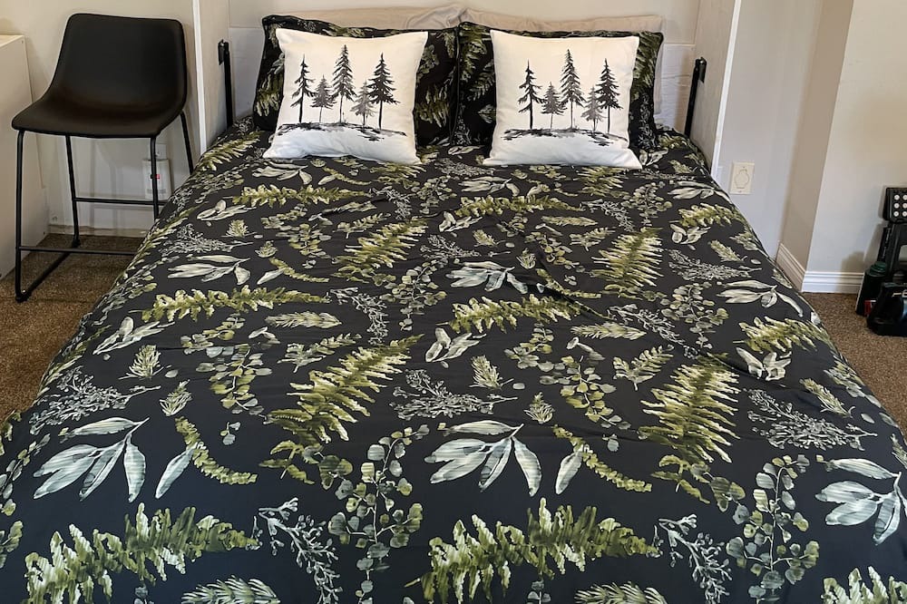 Photo of Bedroom in Okotoks