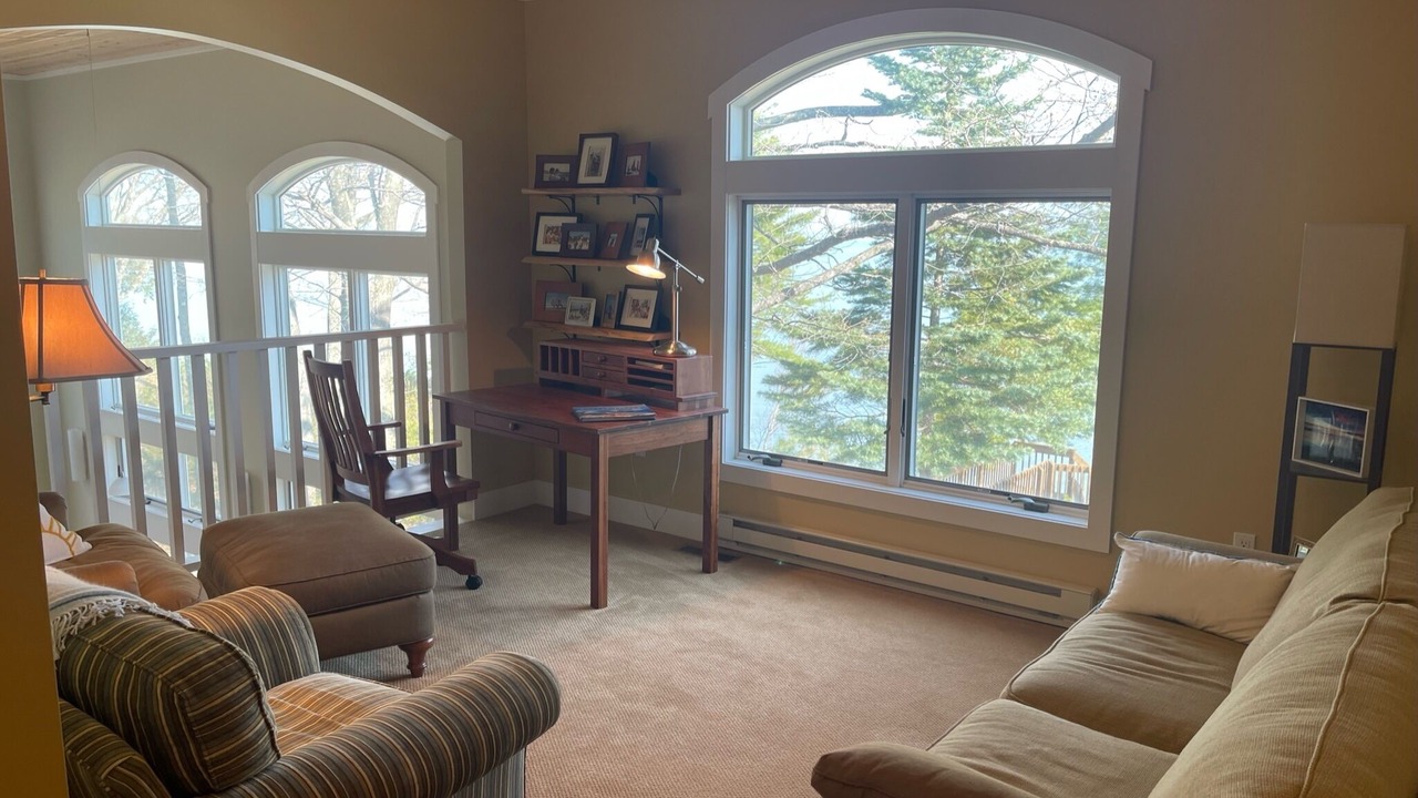 Photo of Livingroom in Beaver Island