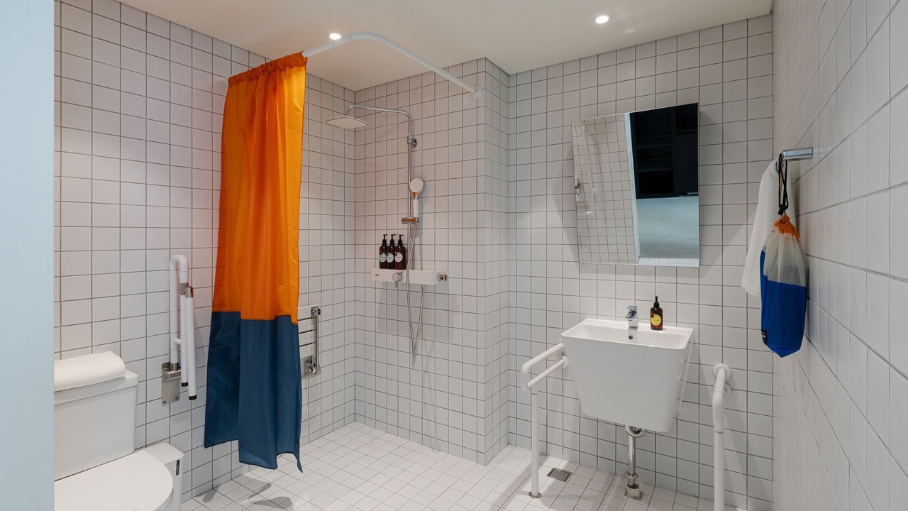 Photo of Bathroom in Gwanghui-dong