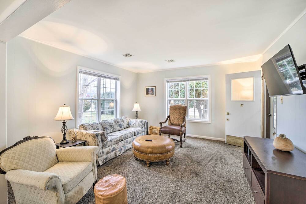 Photo of Livingroom in Tahlequah