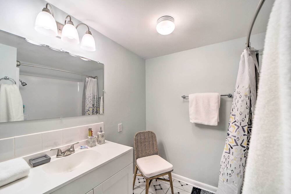 Photo of Bathroom in Tahlequah