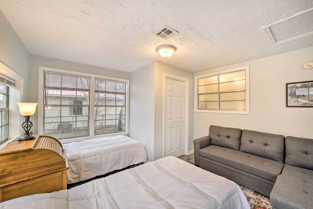 Photo of Bedroom in Tahlequah