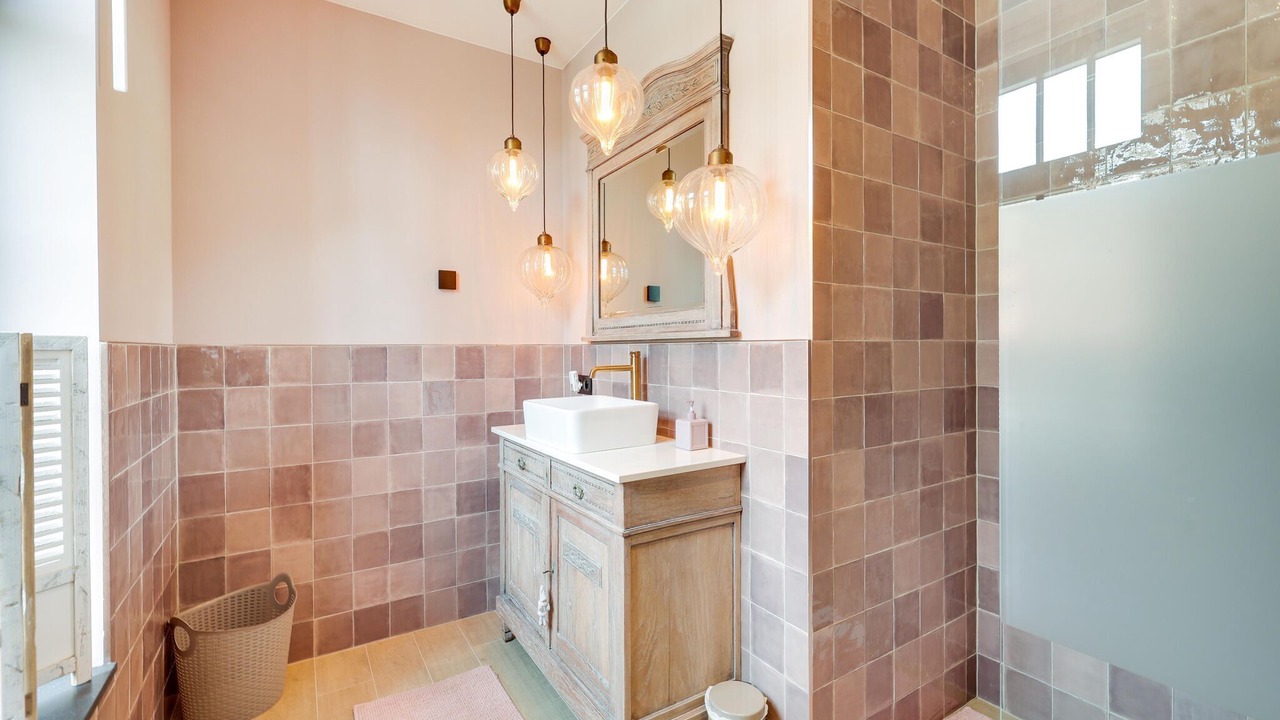 Photo of Bathroom in Neijen
