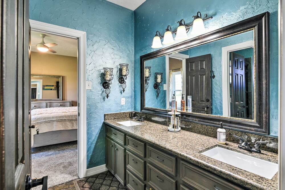 Photo of Bathroom in La Porte