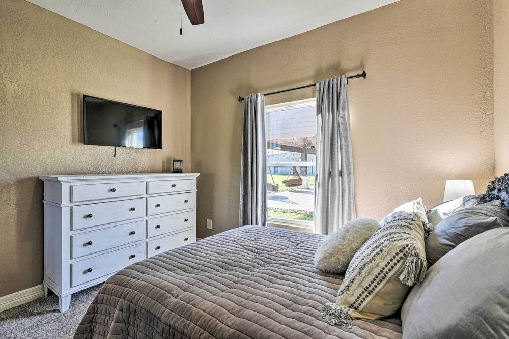 Photo of Bedroom in La Porte