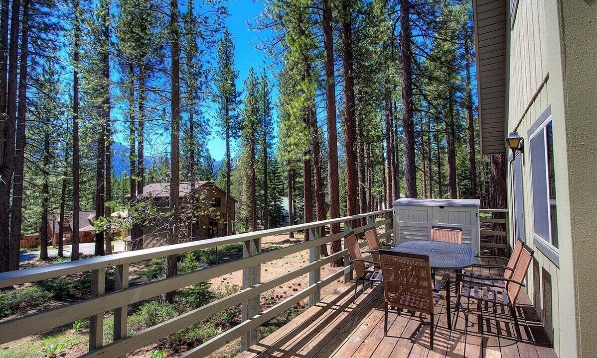 Photo of Outdoor in Country Club Estates