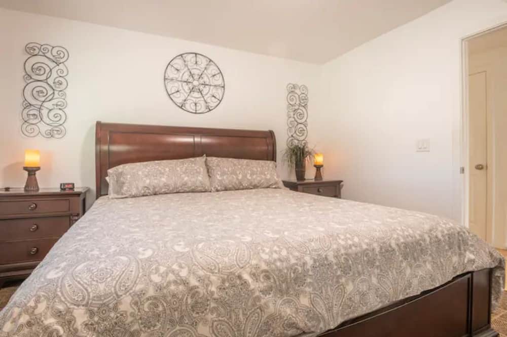 Photo of Bedroom in Escondido