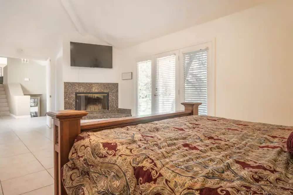 Photo of Bedroom in Escondido
