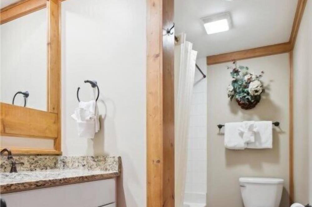 Photo of Others in White Oak Lodge