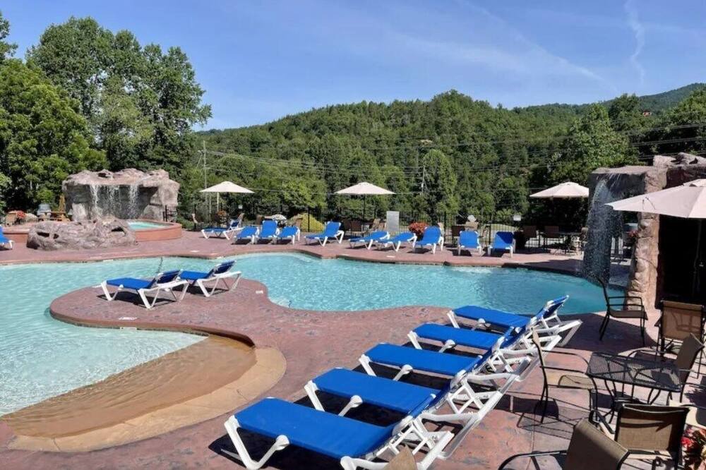 Photo of Others in White Oak Lodge