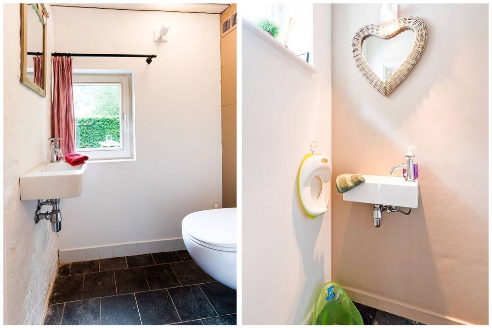 Photo of Bathroom in Damme