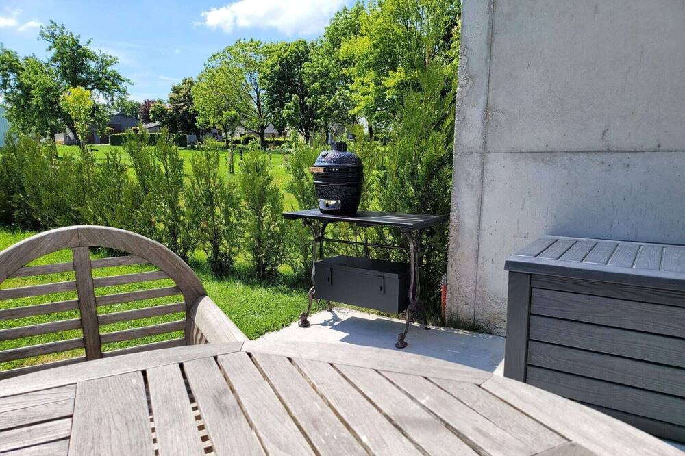 Photo of Outdoor in Warsage
