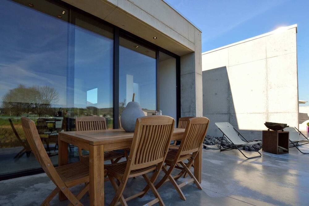 Photo of Patio Balcony in Warsage