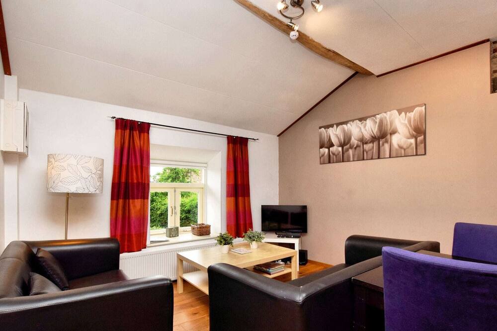Photo of Livingroom in Commanster