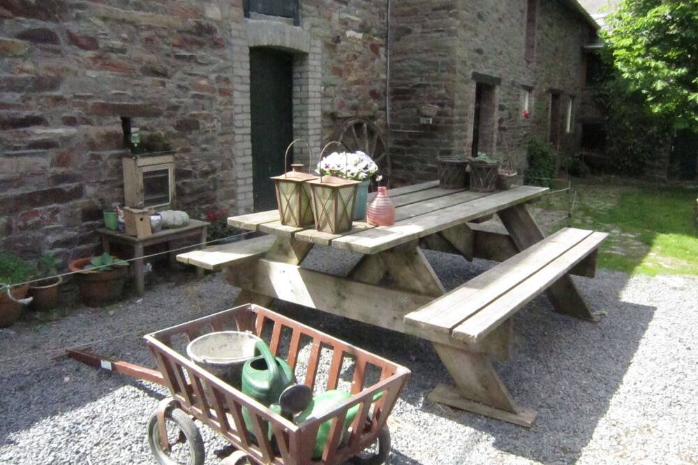 Photo of Patio Balcony in Commanster
