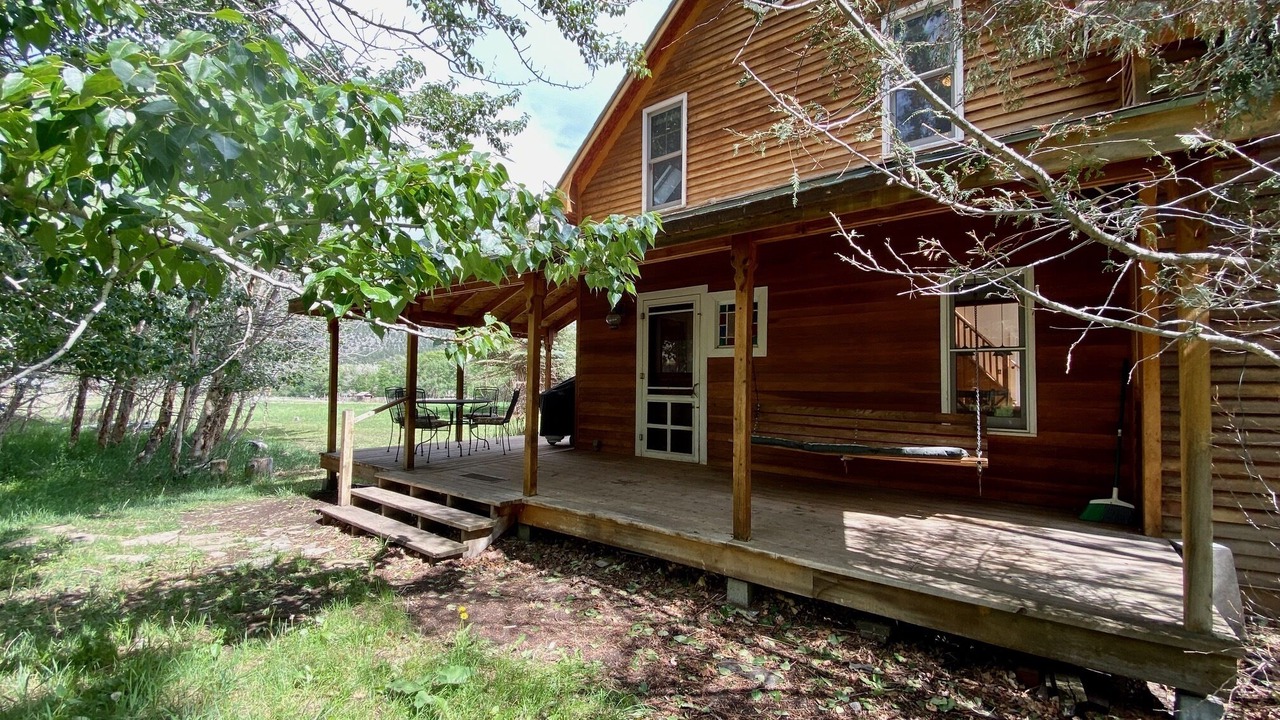 Photo of Outdoor in Emigrant