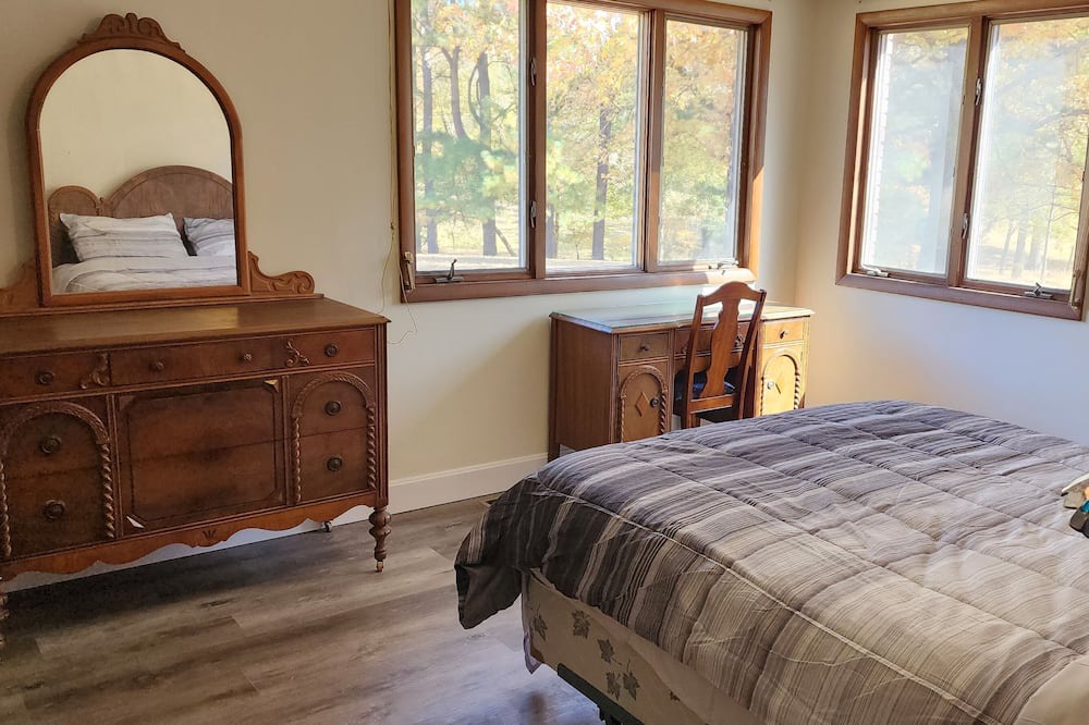 Photo of Bedroom in Murphysboro