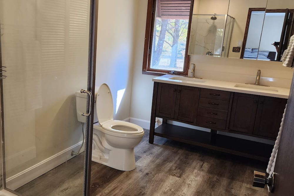 Photo of Bathroom in Murphysboro