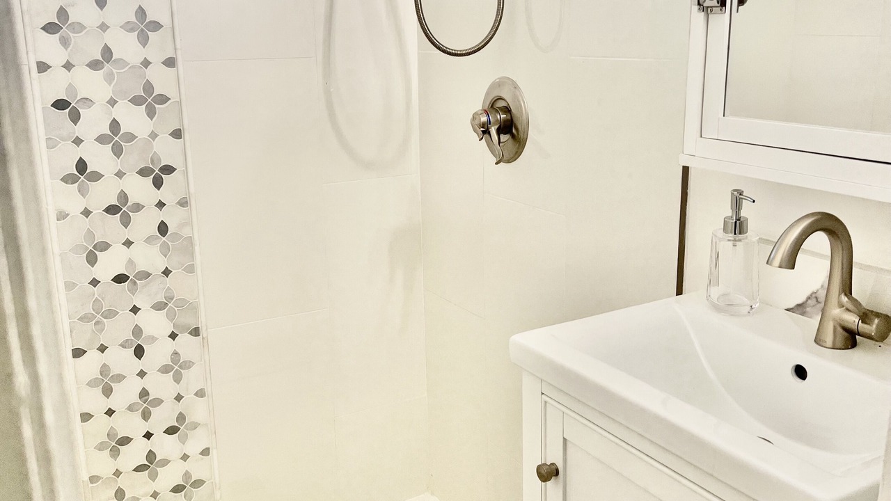 Photo of Bathroom in Cypress Point