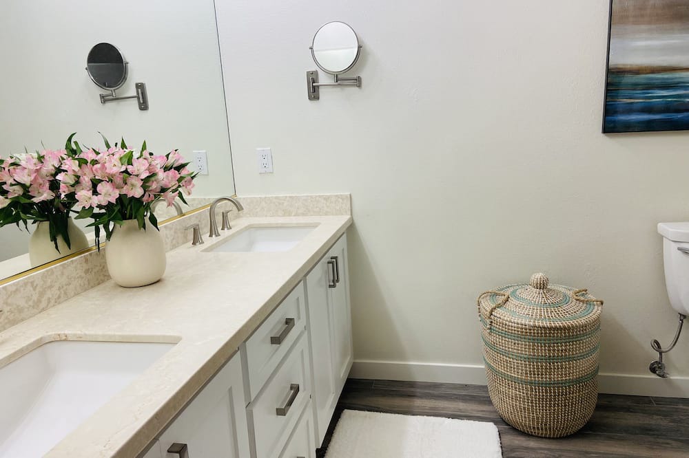 Photo of Bathroom in East Beach