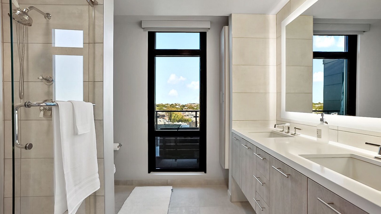 Photo of Bathroom in Shaw