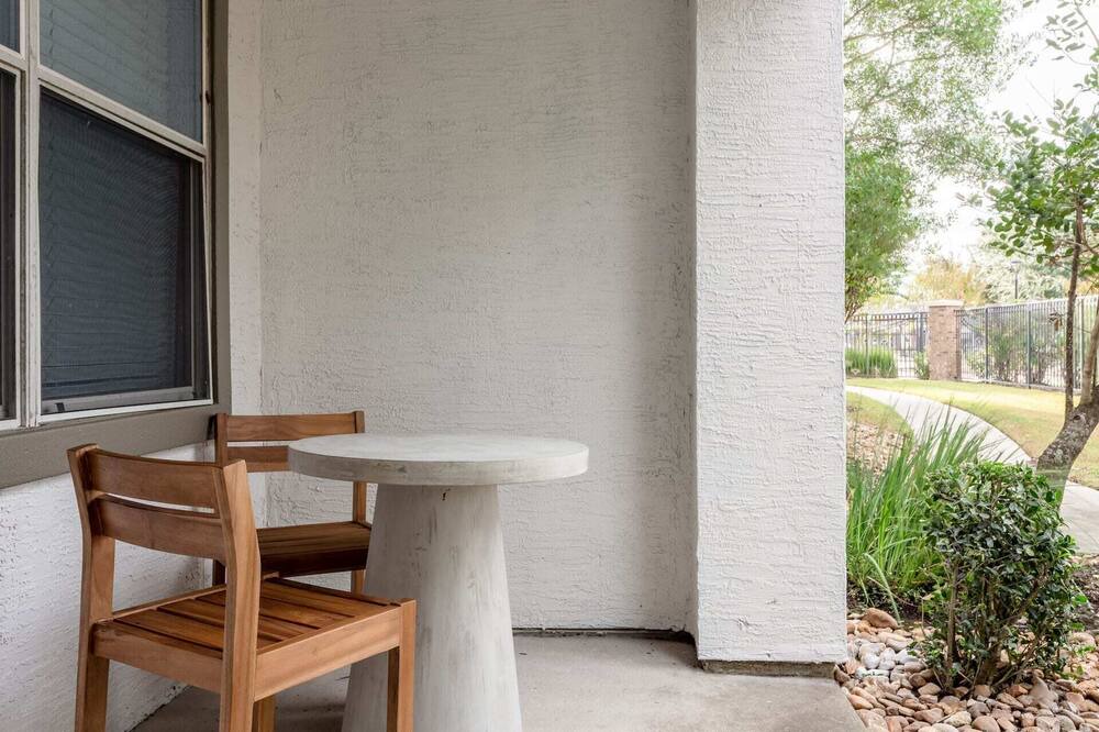 Photo of Patio Balcony in Pearland