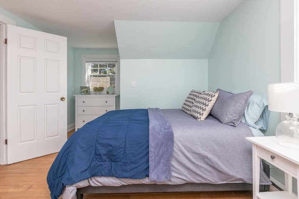 Photo of Bedroom in Yarmouth