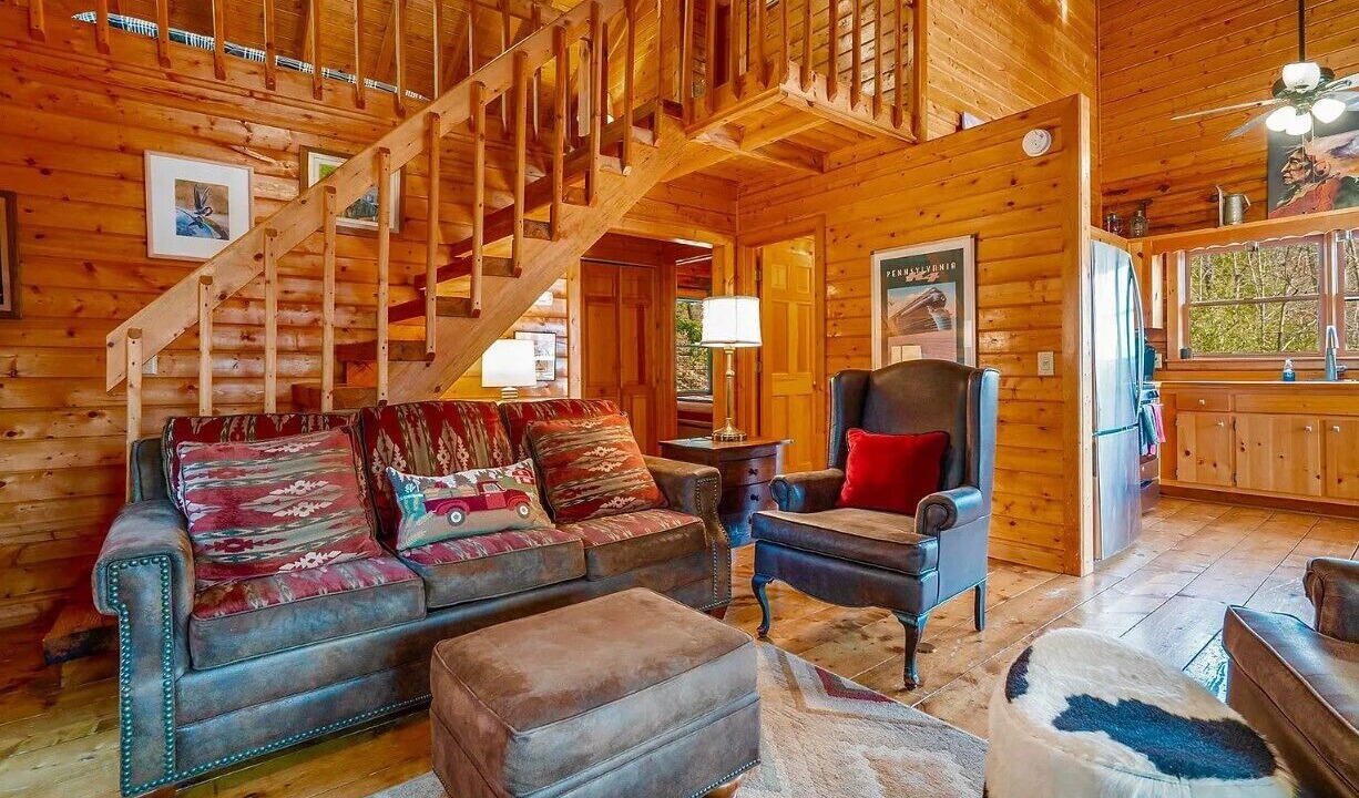Photo of Livingroom in Hidden Lake