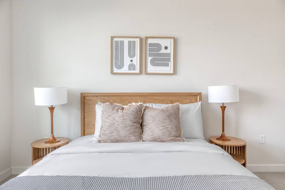 Photo of Bedroom in Miramar