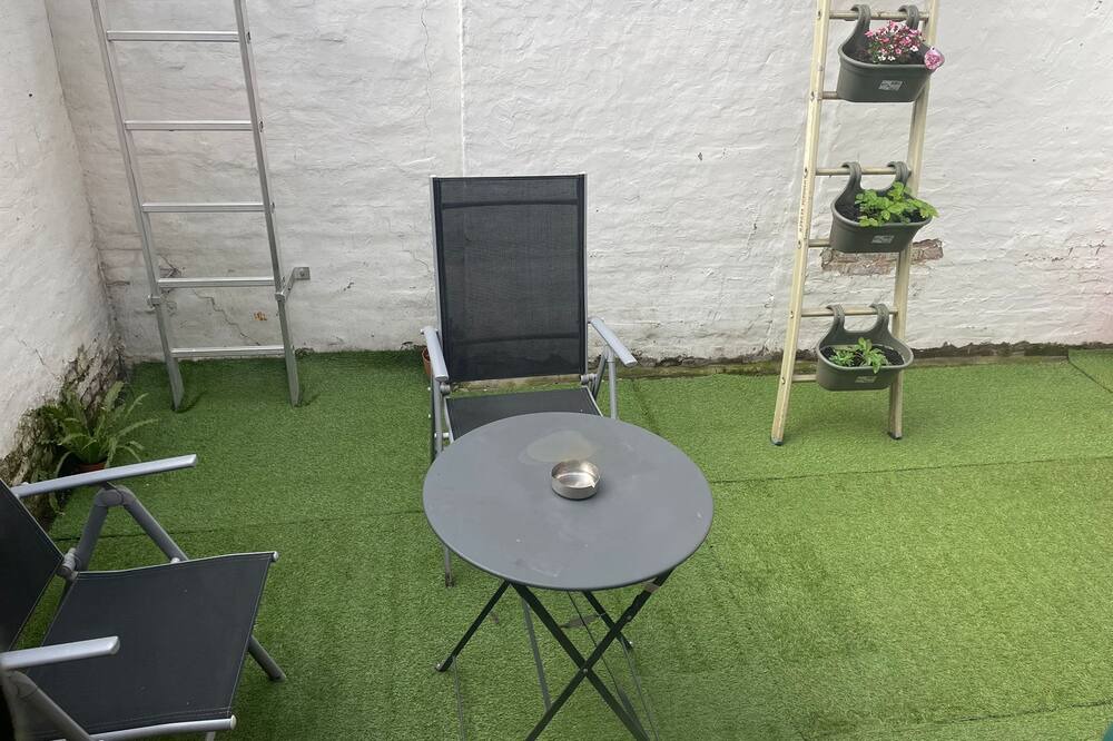 Photo of Outdoor in Tweewaters