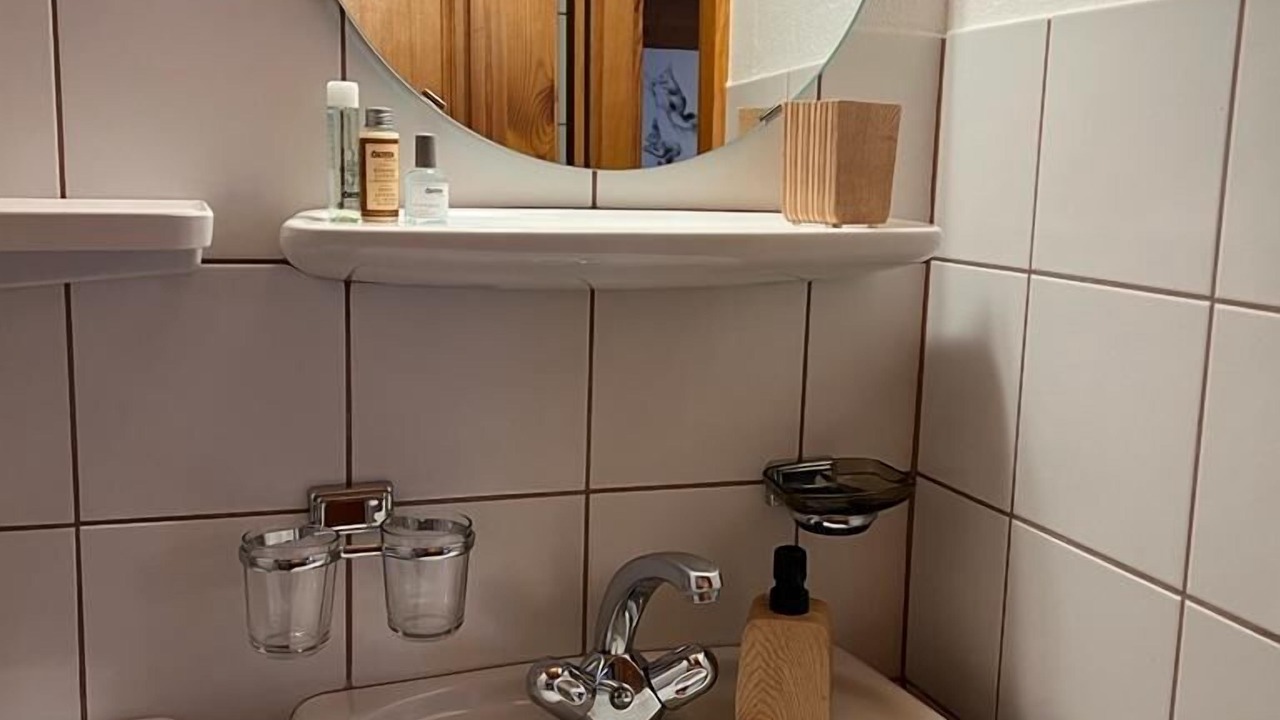 Photo of Bathroom in Salouf