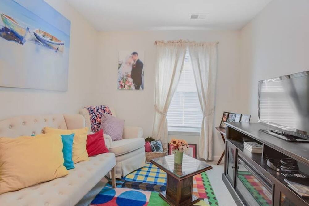 Photo of Bedroom in Summerville