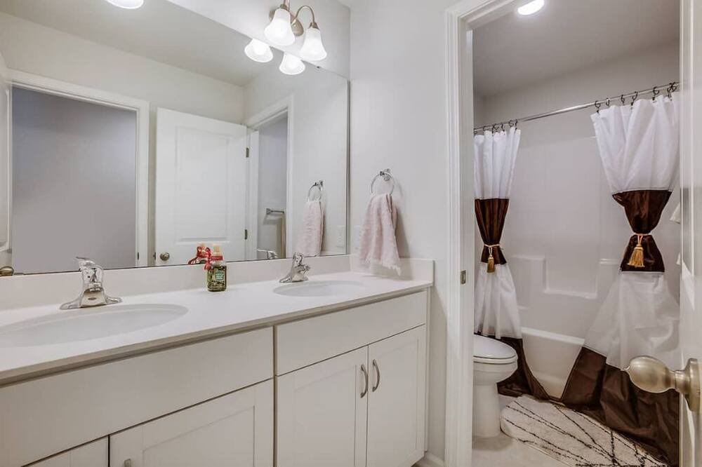 Photo of Bathroom in Summerville