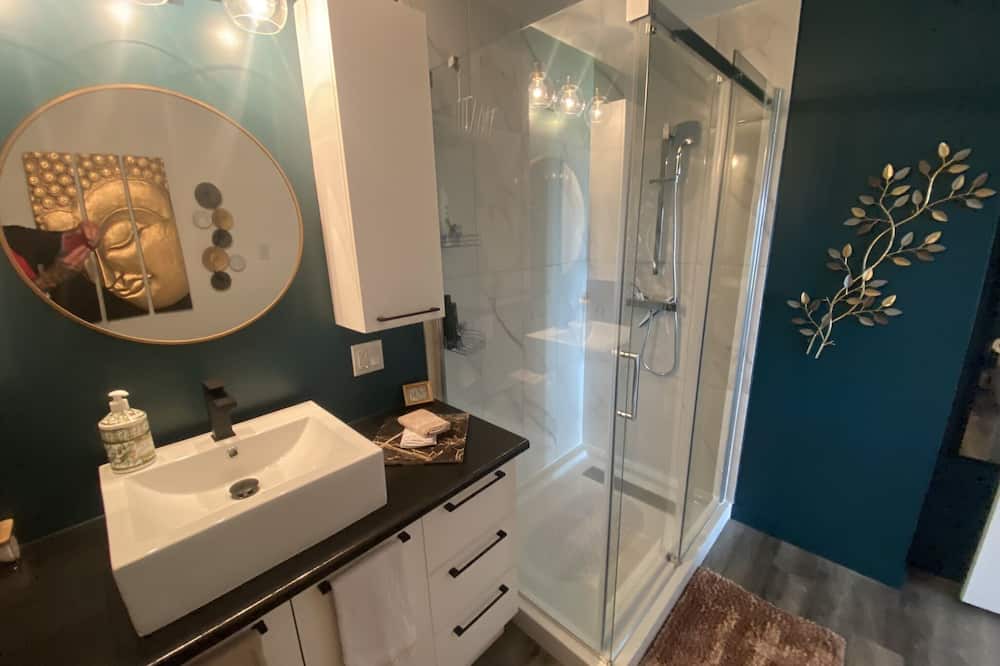 Photo of Bathroom in Gascons